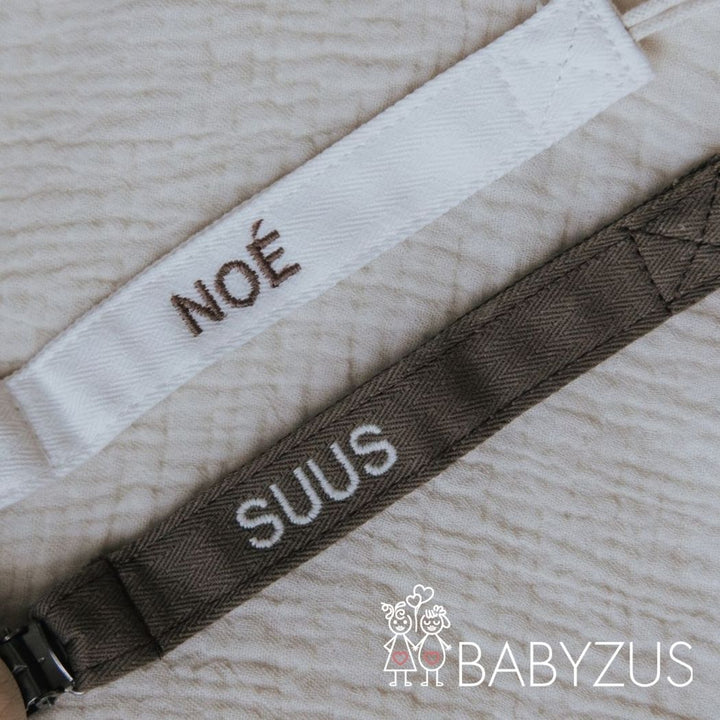 <transcy>Schnullerkette mit Namen | Weichholz</transcy>